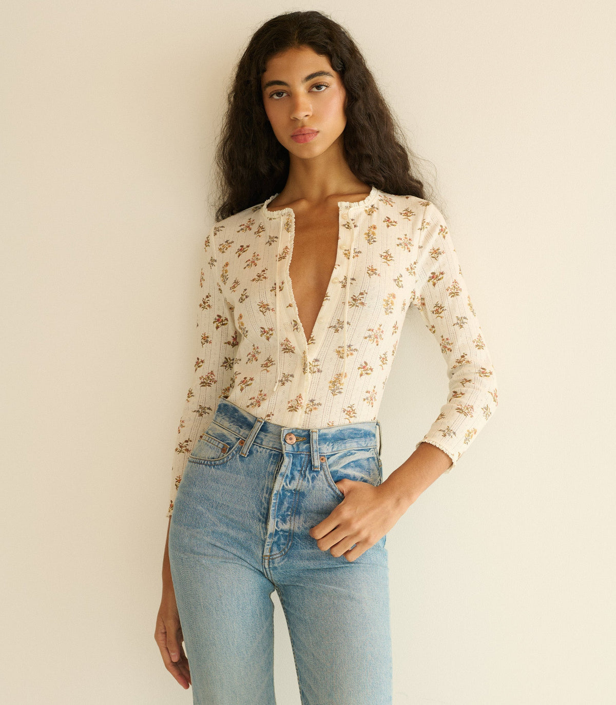 Alexandria Tee -- Crème Petit Palais