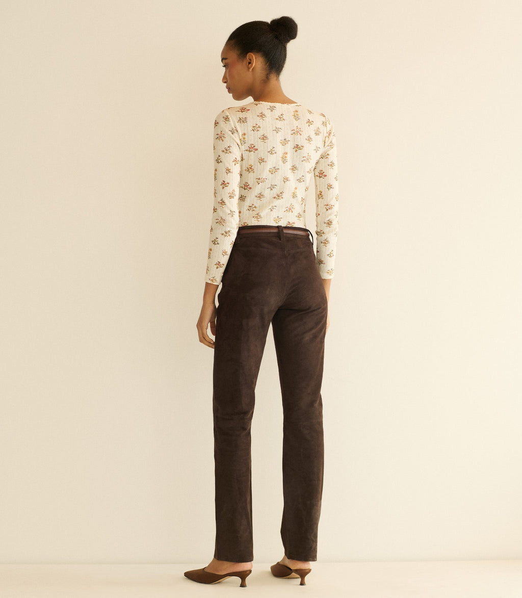 Annie Tee -- Crème Petit Palais