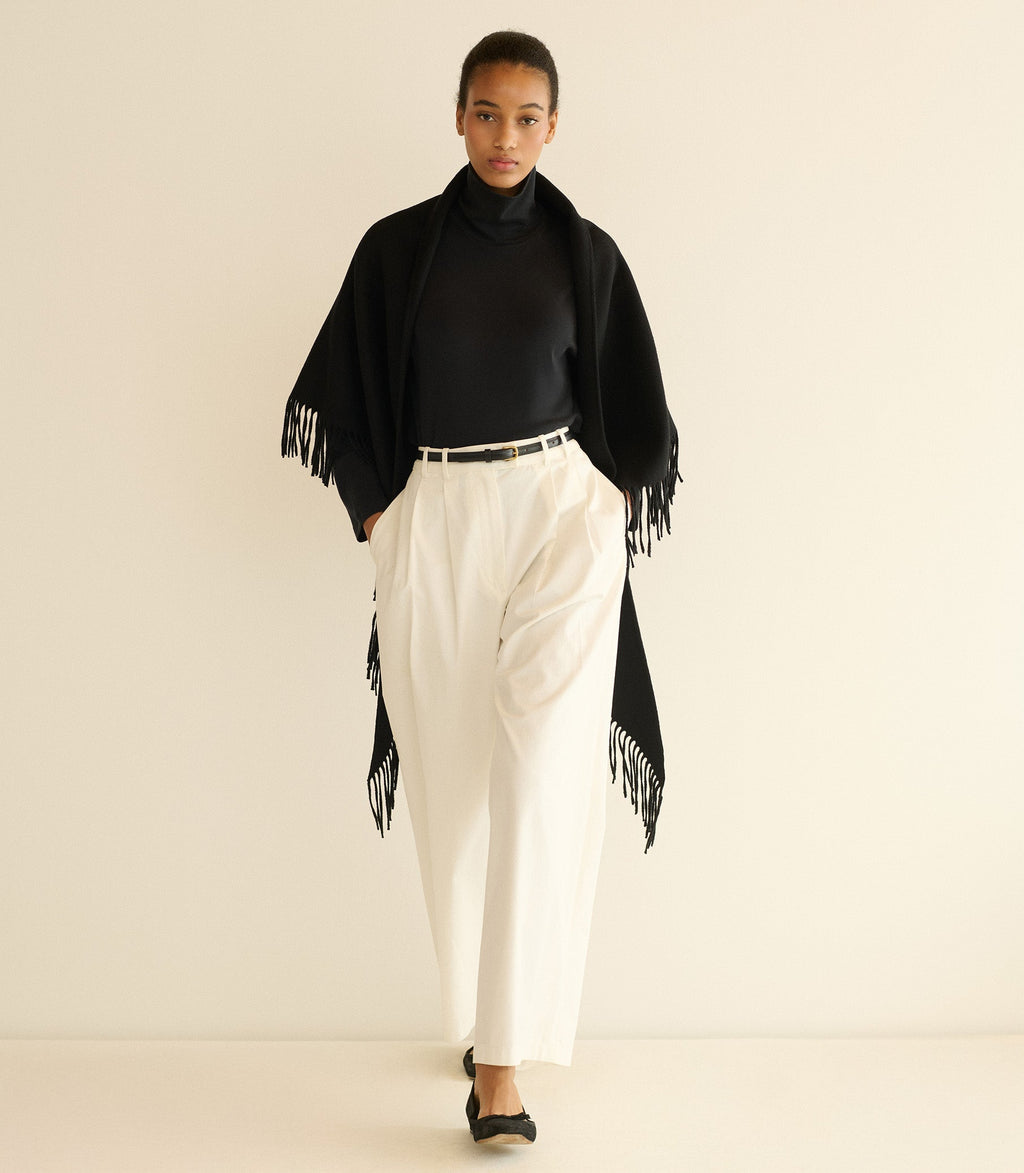 Hawthorn Turtleneck -- Black