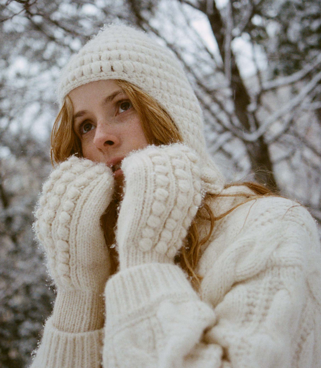 Deneige Hat -- Ivory